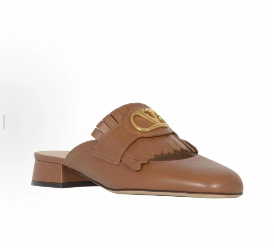 COCO-- V1859ti9o 6W2S0LP8DSHN58 Heel height： 2.5CM Calfskin item:E-X194D4044